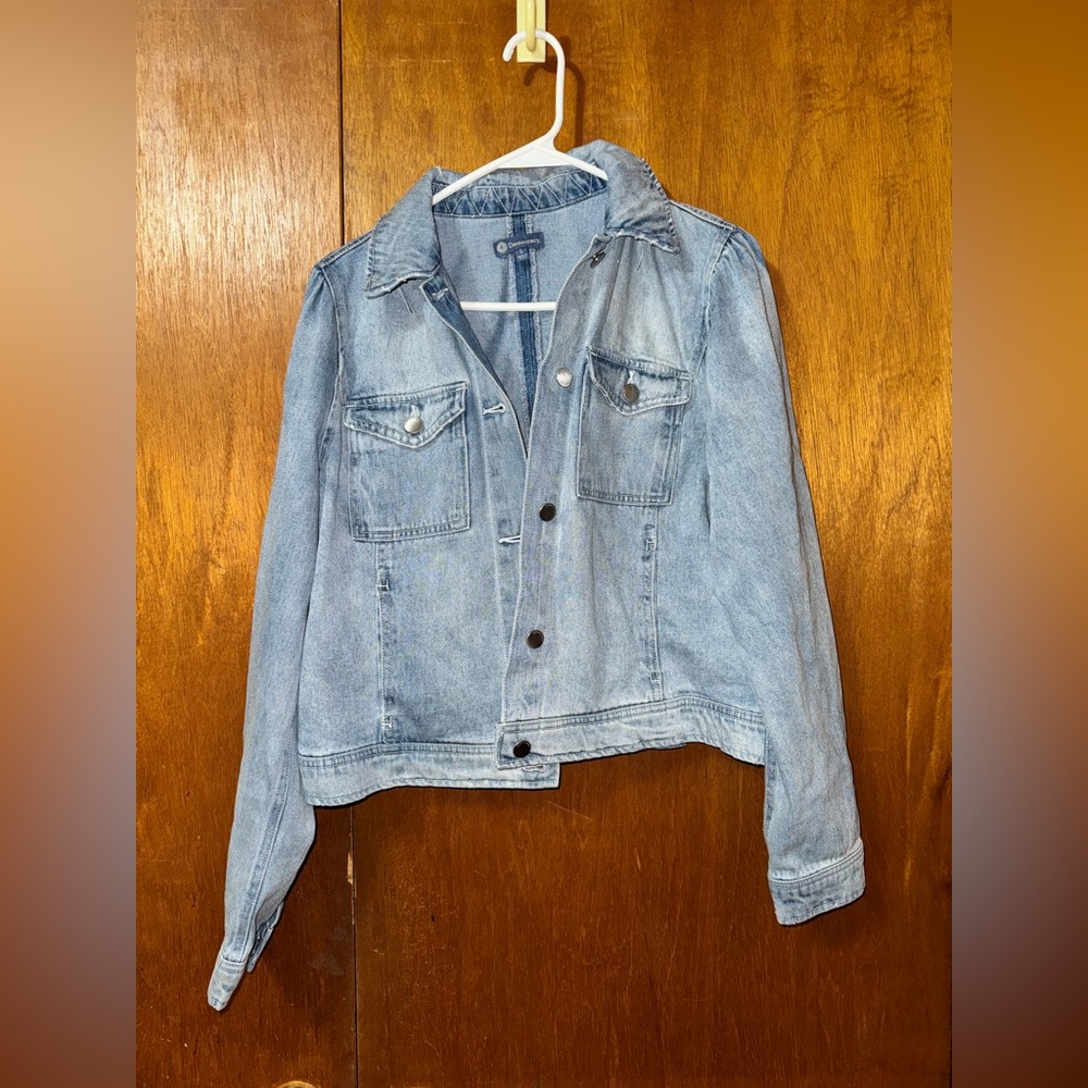 Women’s Jean Jacket